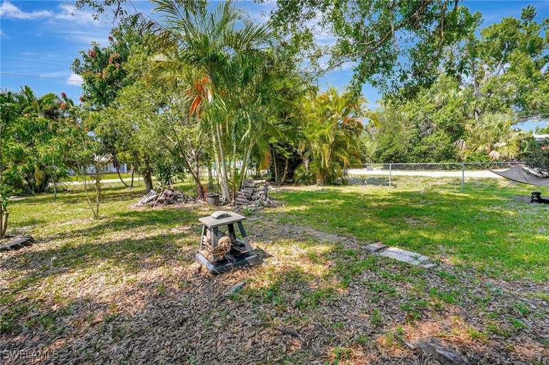 3 bedroom SingleFamilyResidence at 2153 Twin Brooks Rd, North Fort Myers, North Fort Myers — photo 5