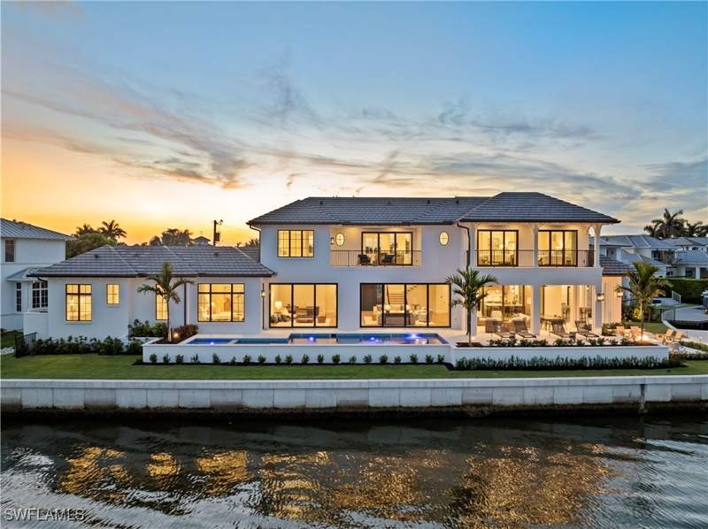 5 bedroom SingleFamilyResidence at 2375 Snook Dr, Royal Harbor, Naples — photo 3