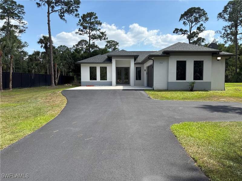 3 bedroom SingleFamilyResidence at 2524 64th Ave NE, Golden Gate Estates, Naples — photo 2