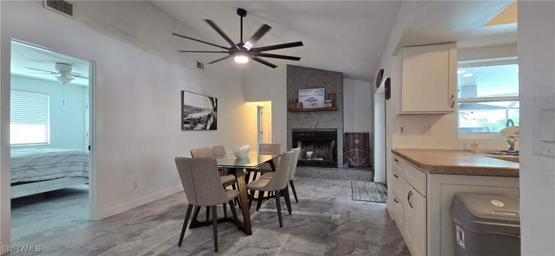 3 bedroom SingleFamilyResidence at 1610 Cornwallis Pkwy, Cape Coral, Cape Coral — photo 3