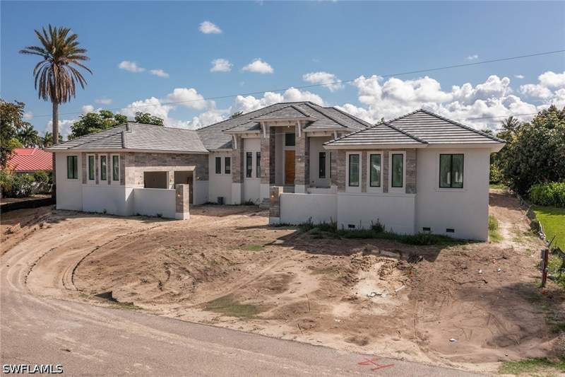 4 bedroom SingleFamilyResidence at 841 Scott Dr, Marco Island, Marco Island — photo 4