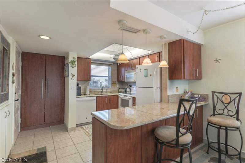 2 bedroom Condominium at 6899 Estero Blvd 251, Estero Cove Condo, Fort Myers Beach — photo 4