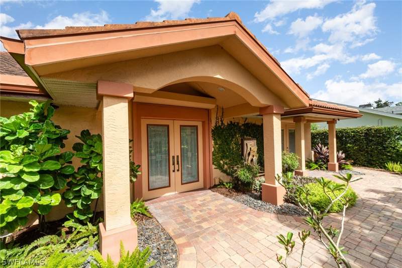 3 bedroom SingleFamilyResidence at 15854 Gleneagle Ct, McGregor Woods, Fort Myers — photo 5
