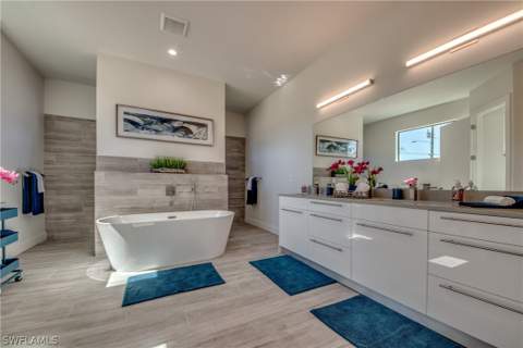 1502 SW 28th St, Cape Coral FL - photo 16 of 32