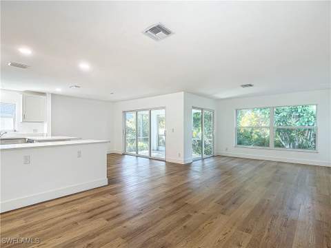 375 Carnaby Ct 54, Naples FL - photo 13 of 50