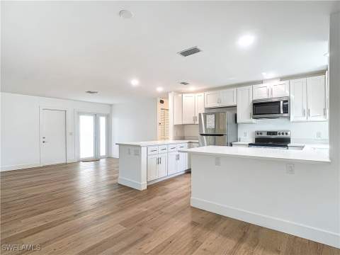 375 Carnaby Ct 54, Naples FL - photo 23 of 50