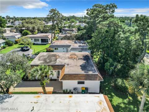 375 Carnaby Ct 54, Naples FL - photo 8 of 50
