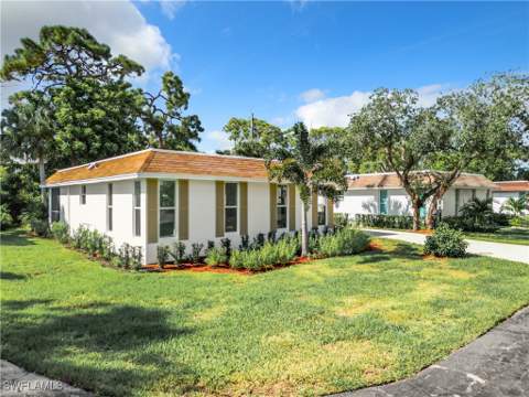 375 Carnaby Ct 54, Naples FL - photo 9 of 50