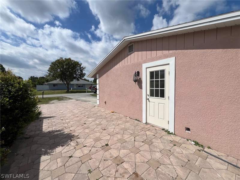 3 bedroom SingleFamilyResidence at 1116 Gifford Ave S, Lehigh Acres, Lehigh Acres — photo 4