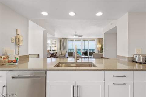 6620 Estero Blvd 1105, Fort Myers Beach FL - photo 13 of 33