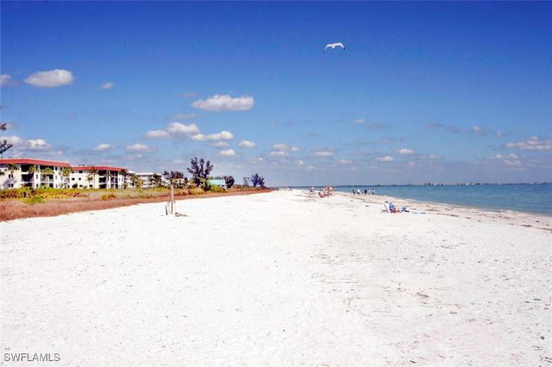 2 bedroom Condominium at 827 E Gulf Dr L1, Sanibel Arms West Condo, Sanibel — photo 2
