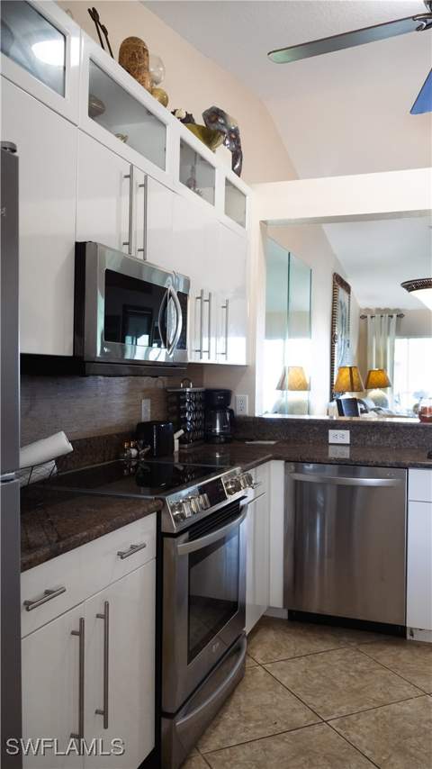 9061 Michael Cir 2, Naples FL - photo 22 of 48