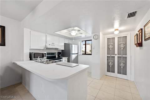 4790 S Cleveland Ave 1505, Fort Myers FL - photo 6 of 20