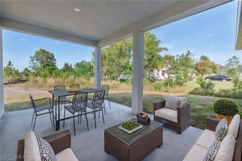 4122 10th Ave SE, Naples FL - photo 10 of 11