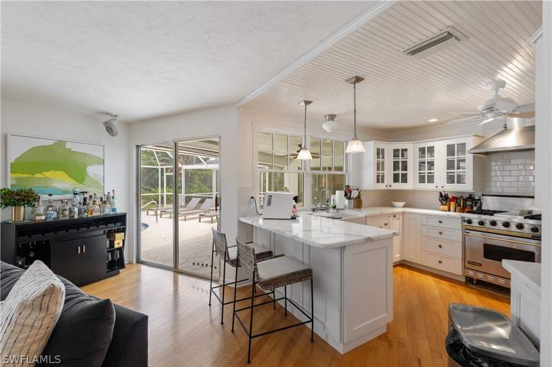 4 bedroom SingleFamilyResidence at 626 Regatta Rd, Moorings, Naples — photo 5