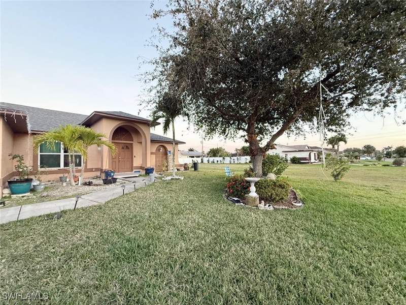 3 bedroom SingleFamilyResidence at 3915 SW 1st Pl, Cape Coral, Cape Coral — photo 5