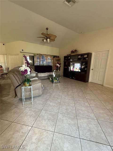 3915 SW 1st Pl, Cape Coral FL - photo 8 of 29