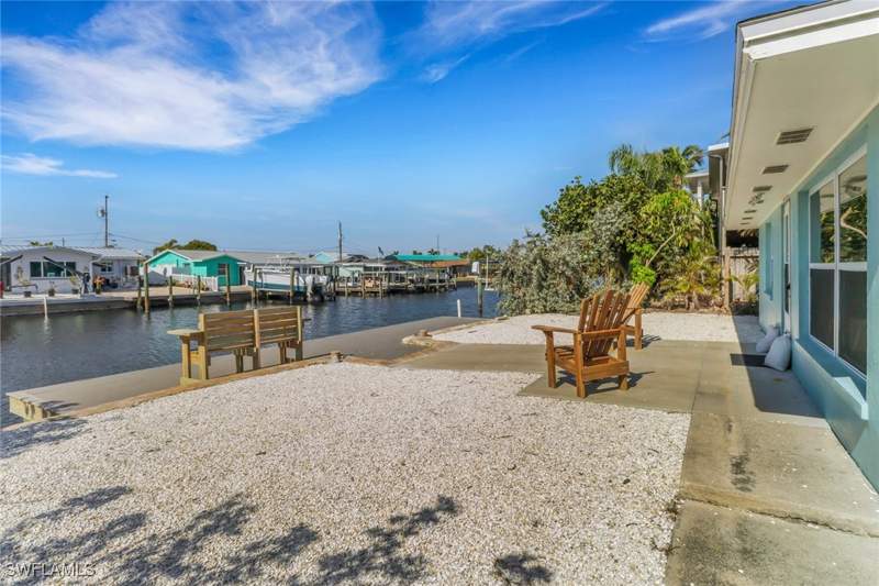2 bedroom SingleFamilyResidence at 2686 Clyde St, Island Harbors, Matlacha — photo 3