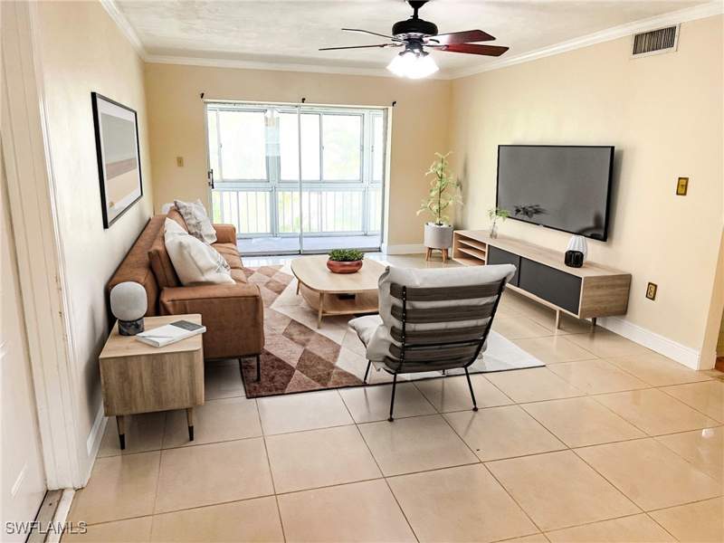 2 bedroom Condominium at 2828 Jackson St E6, Villa Capri Condominium, Fort Myers — photo 3