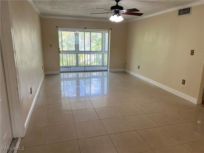 2 bedroom Condominium at 2828 Jackson St E6, Villa Capri Condominium, Fort Myers — photo 4