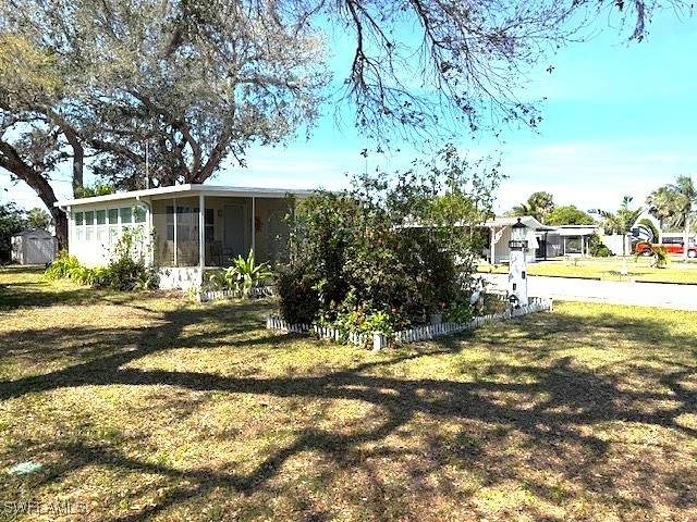 2 bedroom ManufacturedHome at 27366 Bourbonniere Dr, Imperial Bonita Estates, Bonita Springs — photo 2