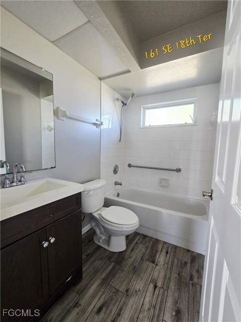 161 SE 18th Ter, Cape Coral FL - photo 21 of 35