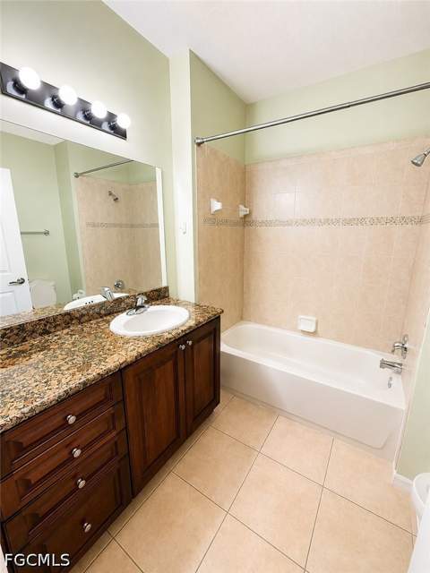 1866 Concordia Lake Cir 507, Cape Coral FL - photo 9 of 20