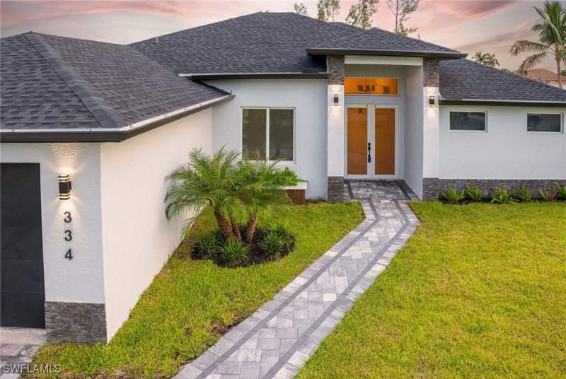 4 bedroom SingleFamilyResidence at 334 SW 21st Ter, Cape Coral, Cape Coral — photo 2