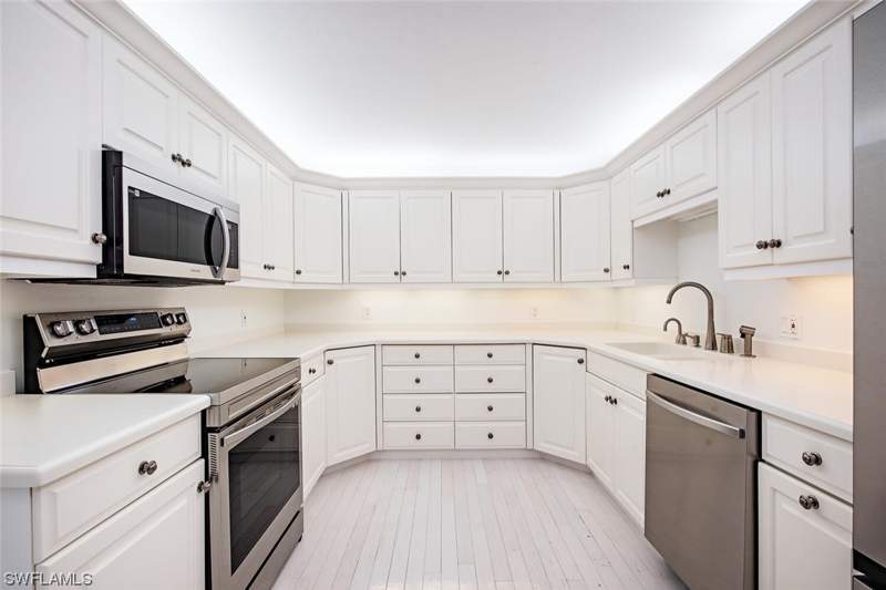 2 bedroom Condominium at 106 Wilderness Dr I-236, Wilderness Country Club, Naples — photo 5