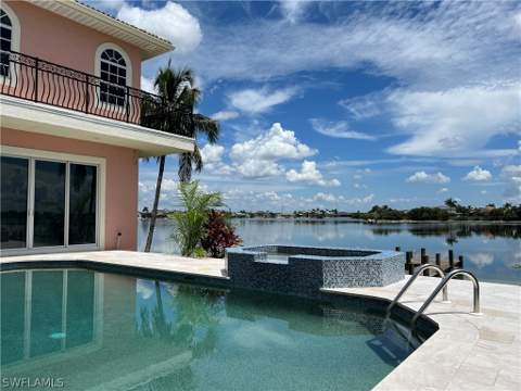 5460 Harborage Dr, Fort Myers FL - photo 13 of 50