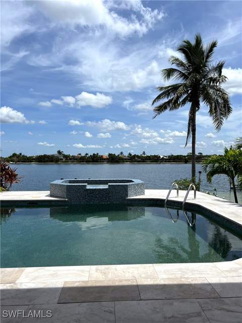 5460 Harborage Dr, Fort Myers FL - photo 14 of 50