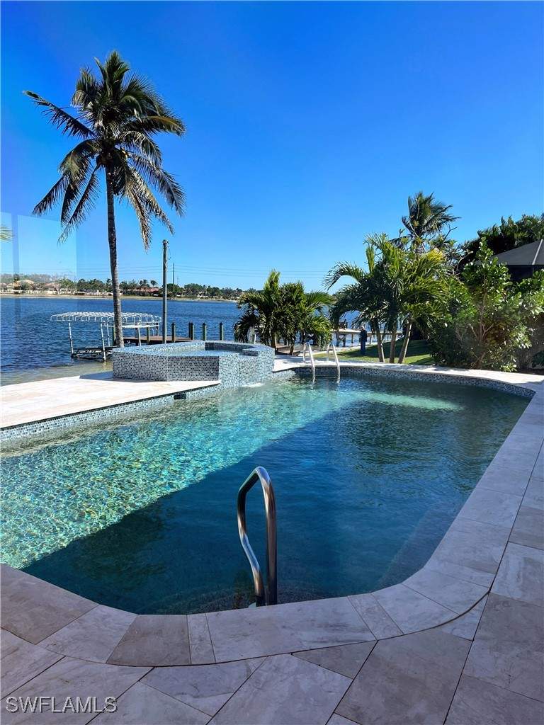 6 bedroom SingleFamilyResidence at 5460 Harborage Dr, Harborage, Fort Myers — photo 2