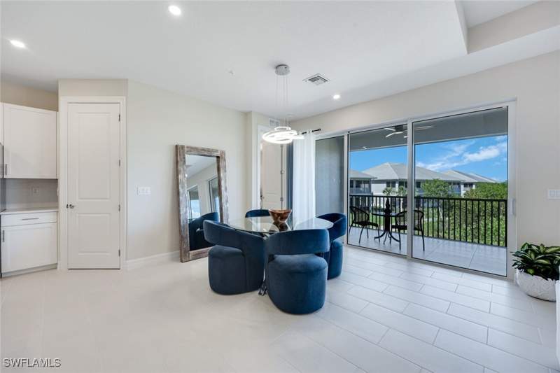 3 bedroom Condominium at 273 Indies Dr E 202, Antilles, Naples — photo 4