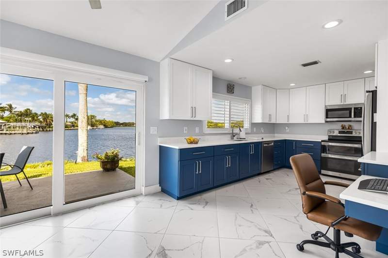 2 bedroom SingleFamilyResidence at 14900 Wise Way, Paradise Shores, Fort Myers — photo 2