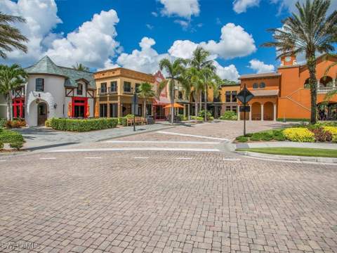 9071 Albion Ln N 5703, Naples FL - photo 21 of 37