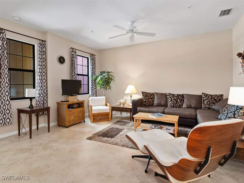 2 bedroom Condominium at 9071 Albion Ln N 5703, Ole, Naples — photo 4