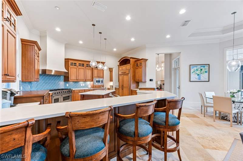 4 bedroom SingleFamilyResidence at 2560 W Half Moon Walk, Port Royal, Naples — photo 5