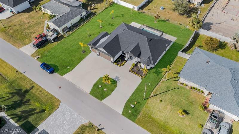 3 bedroom SingleFamilyResidence at 423 NW 6th Ter, Cape Coral, Cape Coral — photo 3