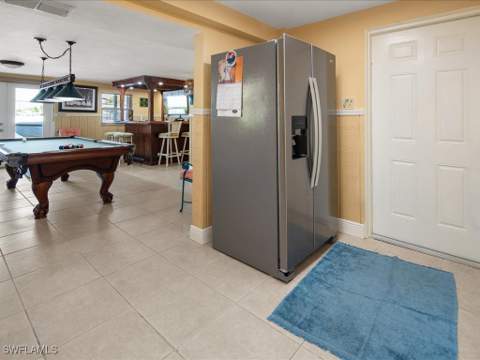 565 Coconut Ave, Goodland FL - photo 22 of 35