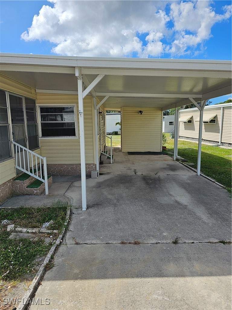 2 bedroom ManufacturedHome at 69 Sturbridge Ln, Coachlight Manor Mobile Home, Fort Myers — photo 2