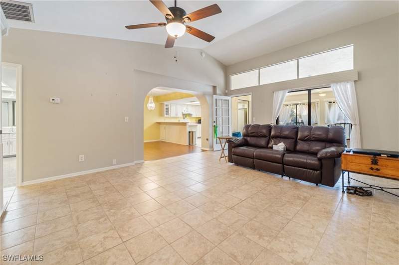 2 bedroom Condominium at 5510 SW 4th Pl 607, Rose Garden Villas Condo, Cape Coral — photo 4