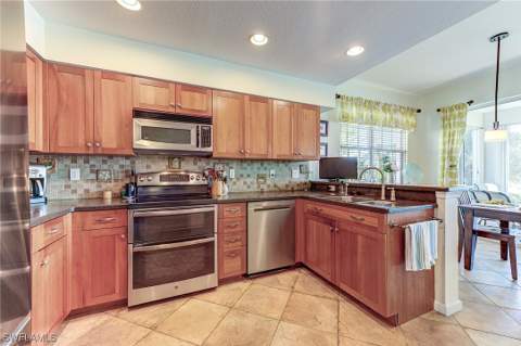 16550 Crownsbury Way 101, Fort Myers FL - photo 13 of 29