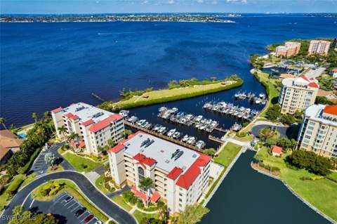 15100 Ports of Iona Dr W, Fort Myers FL - photo 8 of 43