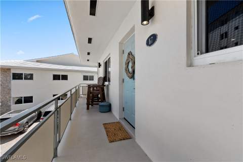 2500 Gulf Shore Blvd N N7, Naples FL - photo 20 of 27