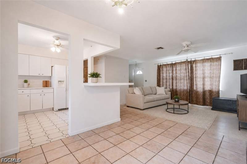 3 bedroom SingleFamilyResidence at 1208 Barnsdale St, Wedgewood, Lehigh Acres — photo 2
