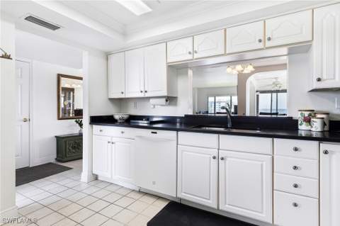 6672 Estero Blvd A508, Fort Myers Beach FL - photo 18 of 36