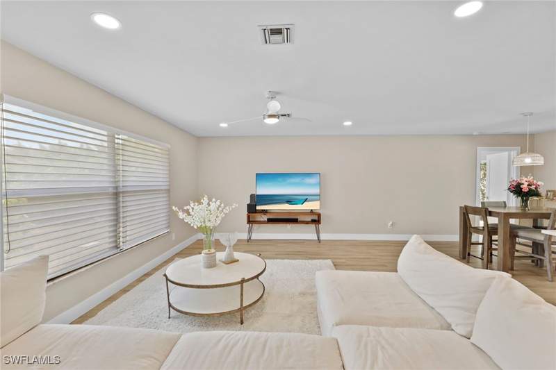 4 bedroom SingleFamilyResidence at 3221 68th St SW, Golden Gate Estates, Naples — photo 4