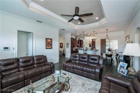 802 Poinsettia Ave, Lehigh Acres FL - photo 13 of 34