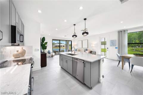 10911 Salt Bay Way, Fort Myers FL - photo 14 of 44
