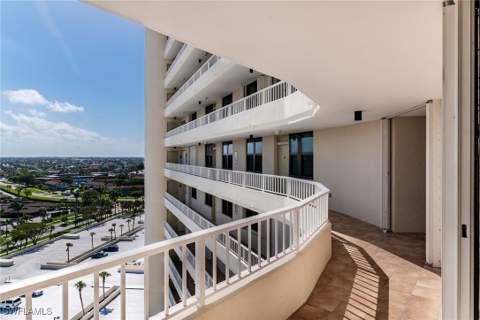 320 Seaview Ct 1201, Marco Island FL - photo 15 of 29